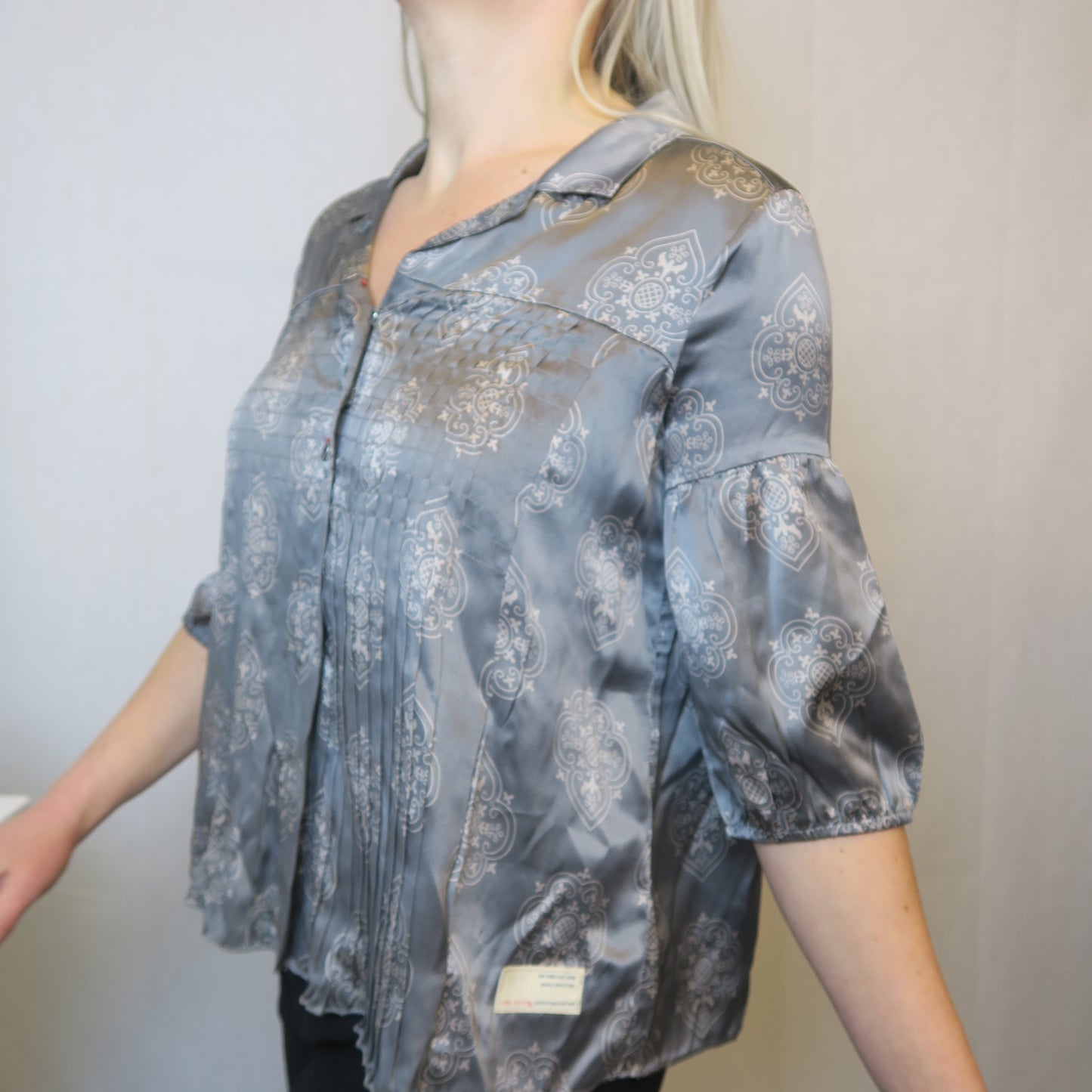 Odd Molly kortärmad silkesblus (S)