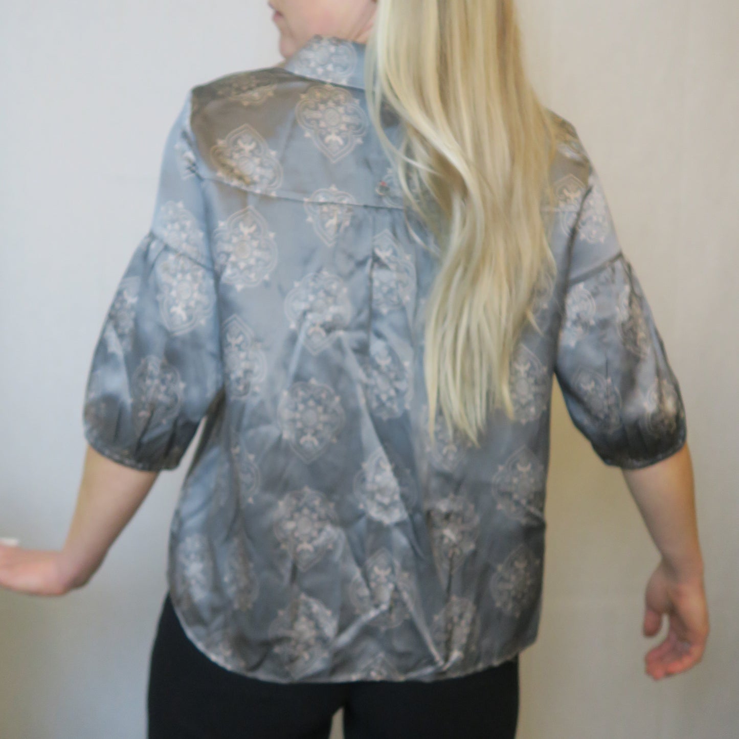 Odd Molly kortärmad silkesblus (S)
