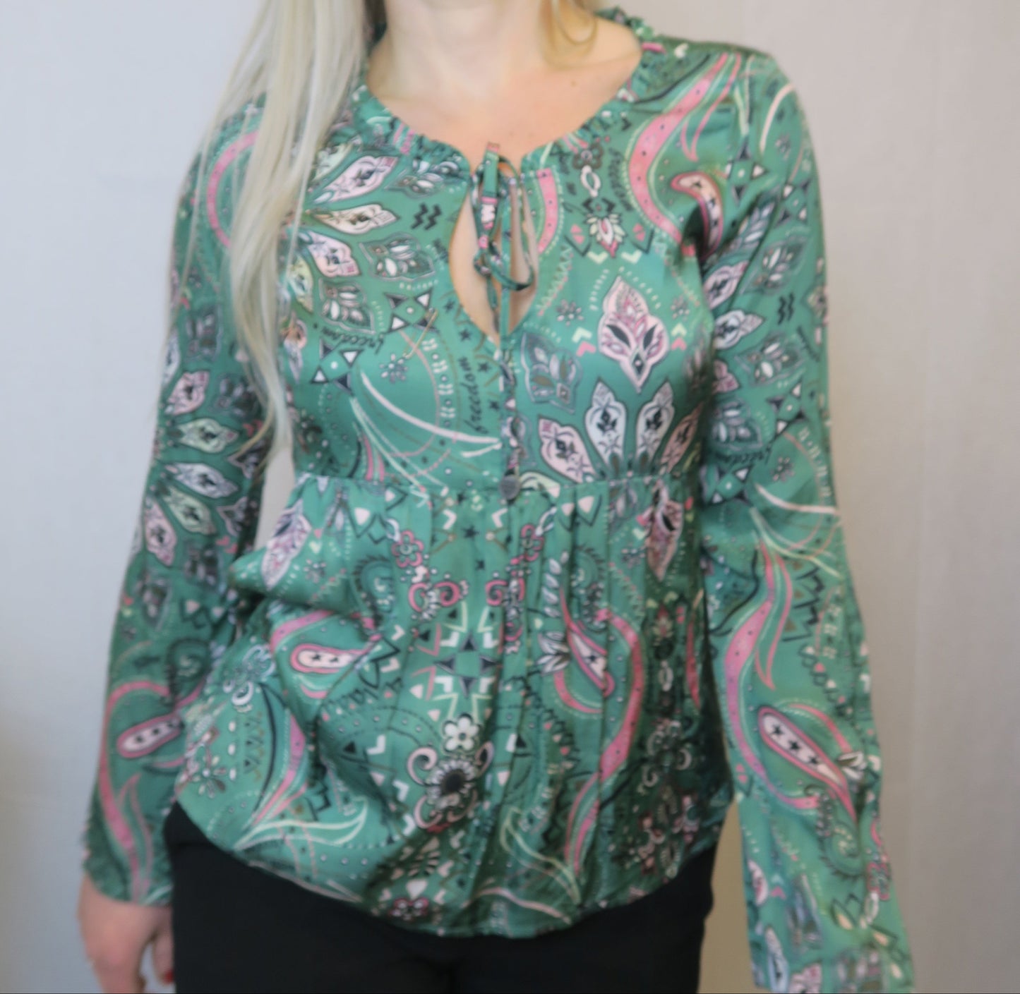 Odd Molly grön blus m knyt (S)