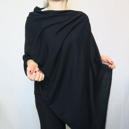 Svart poncho kappahl (ONESIZE)