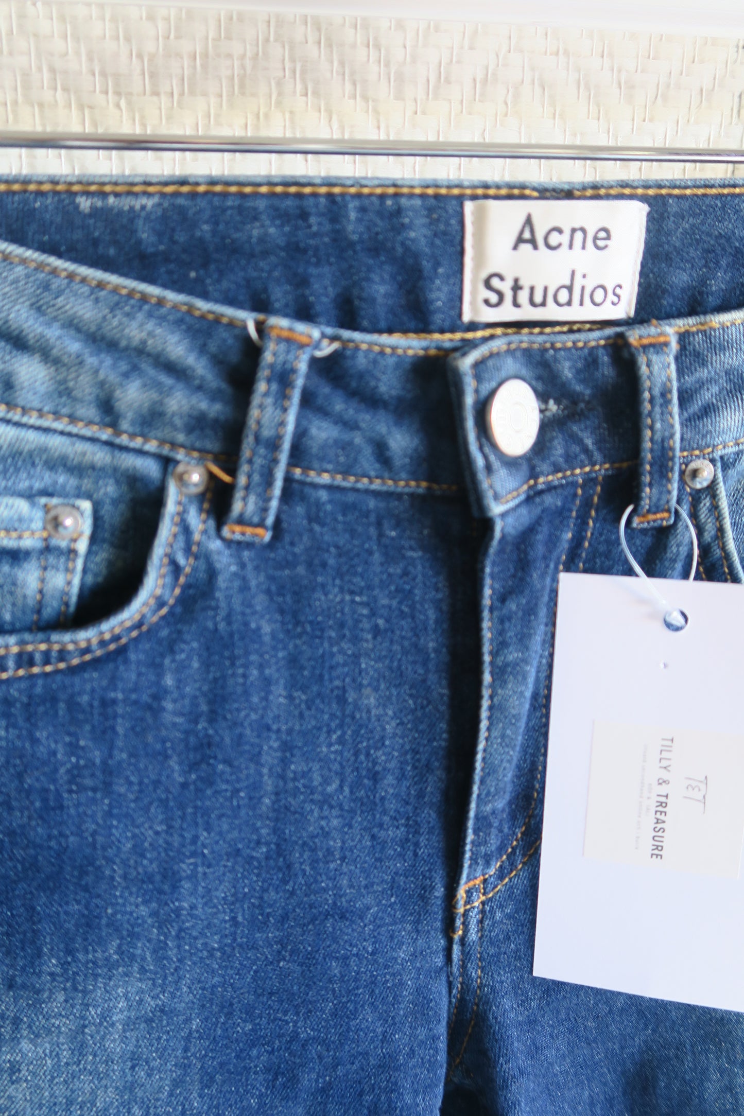 Acne mörka Jeans 25/32