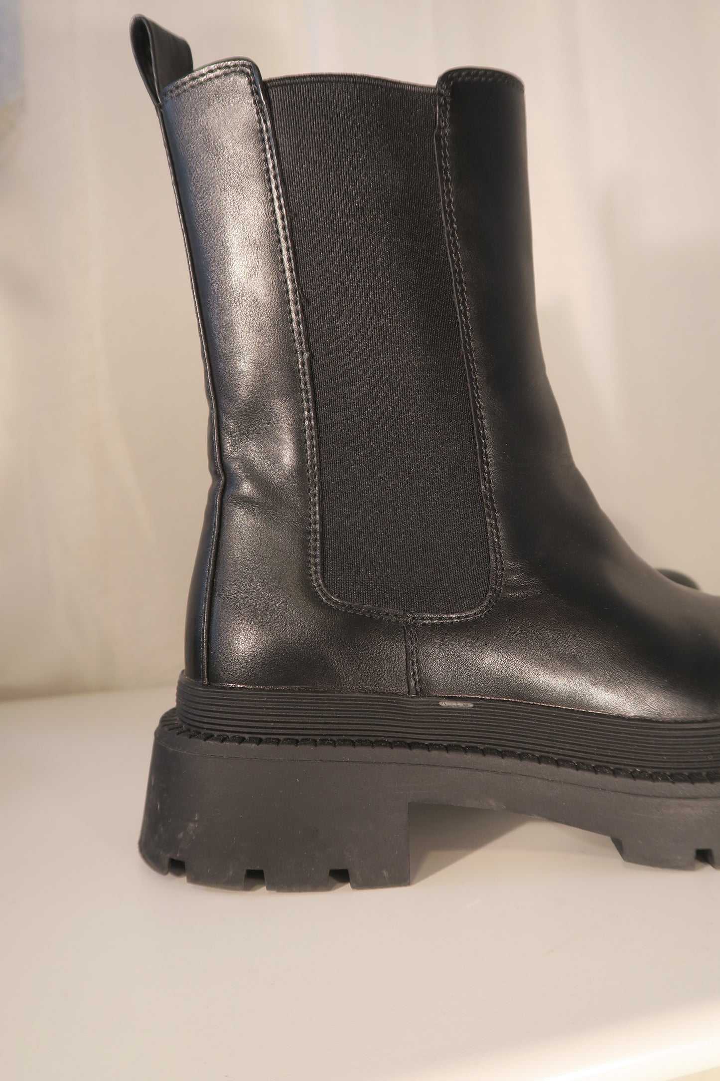 Chunky chelsea boot högt skaft, storlek 39