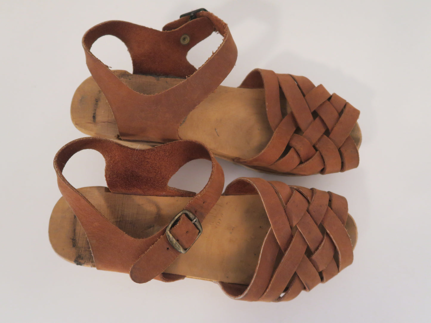 Moheda trä sandal 38 beige