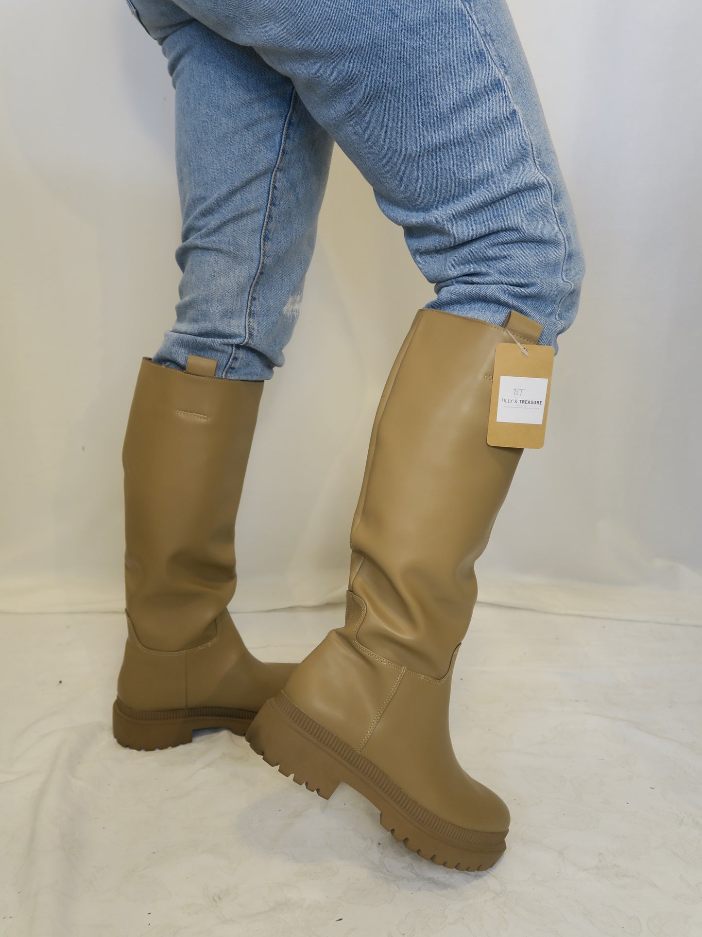 Beige hög chelseaboot PU läder H&M 41