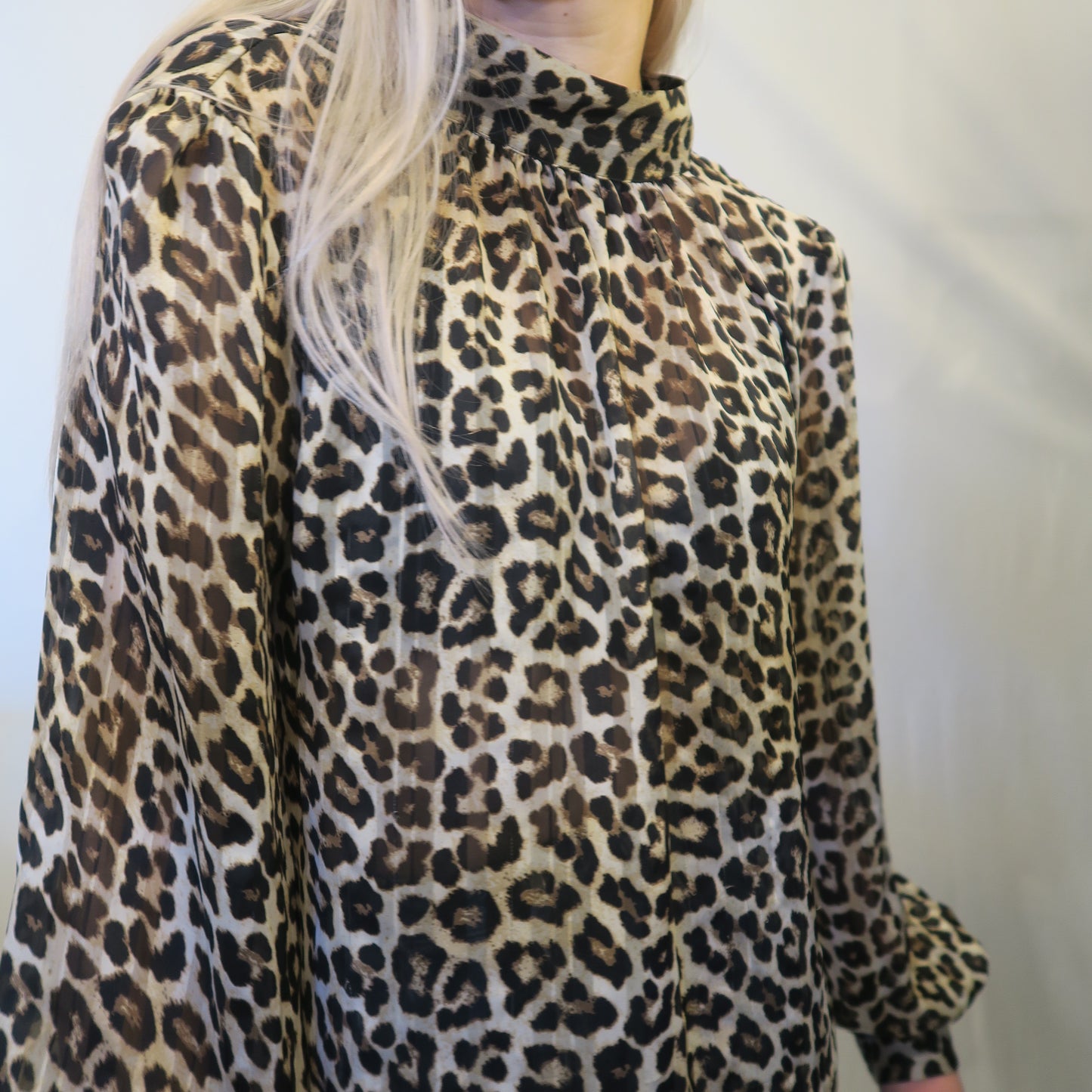 Skir Leoprint blus (L)